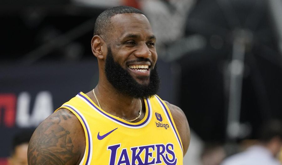 Леброн Джеймс - перший гравець НБА, який набрав 39 000 очок 2 - basket.com.ua Леброн Джеймс - перший гравець НБА, який набрав 39 000 очок 1 - basket.com.ua