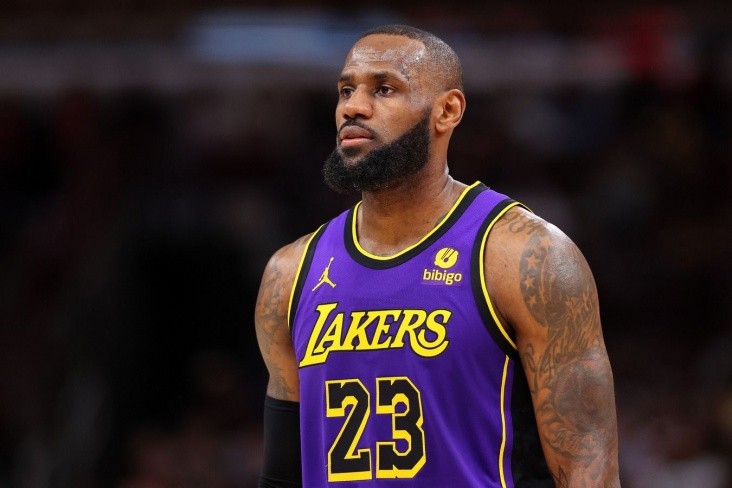 Леброн Джеймс підписав дворічний максимальний контракт з "Лейкерс" 2 - basket.com.ua Леброн Джеймс підписав дворічний максимальний контракт з "Лейкерс" 1 - basket.com.ua