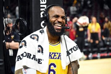 Леброн Джеймс відреагував на історичну перемогу "Лейкерс" у першому внутрішньосезонному турнірі НБА 53 - basket.com.ua