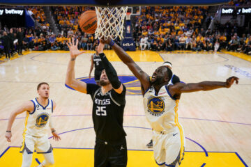 Олексій Лень набрав 6 очок в четвертому матчі плей-оф НБА проти "Голден Стейт" 31 - basket.com.ua