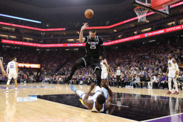 Лень зіграв 8 хвилин в третій грі серії плей-оф НБА проти "Голден Стейт" 33 - basket.com.ua