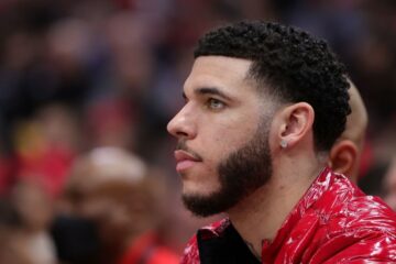 Один з найбільш травматичних гравців НБА отримав контракт на 20 млн замість очікуваного відрахування 29