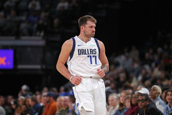 Лука Дончич забив неймовірний дальній кидок в ключовий момент матчу проти топ-клубу НБА 1