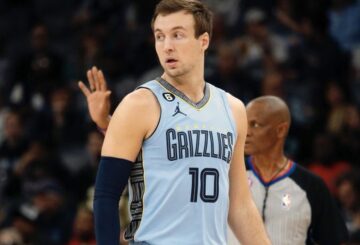 Люк Кеннард переписав декілька рекордів завдяки 10 точним трьохочковим у грі з “Г’юстоном” 51 - basket.com.ua