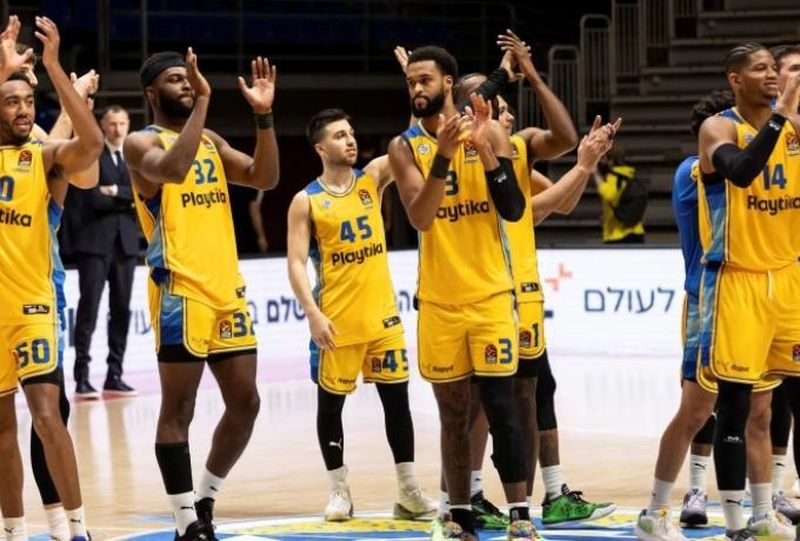 Матч "Маккабі" - "Ефес" пройде в Латвії 2 - basket.com.ua Матч "Маккабі" - "Ефес" пройде в Латвії 1 - basket.com.ua