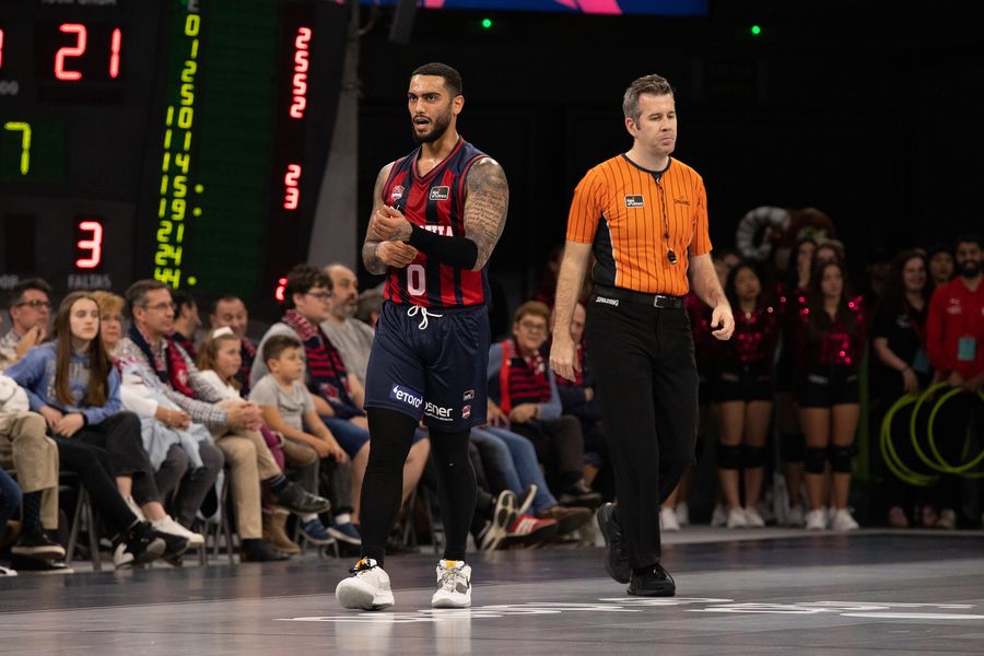 Лідер "Басконії" повторив досягнення легендарного Оскара Шмідта 2 - basket.com.ua Лідер "Басконії" повторив досягнення легендарного Оскара Шмідта 1 - basket.com.ua