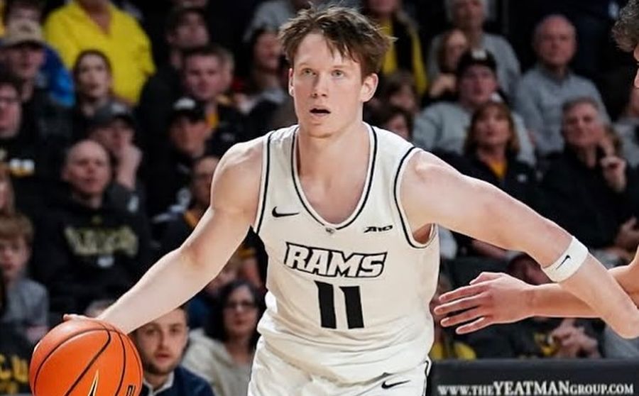 Українці за кордоном: Шульга, Бєліков, Тихонов, Крутоус, Зайцев, Чумаков, Шундель, Шевченко 1