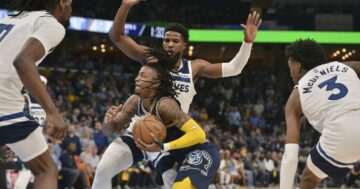 Джа Морент оформив перший в історії «Мемфісу» трипл-дабл у плей-офф 47 - basket.com.ua