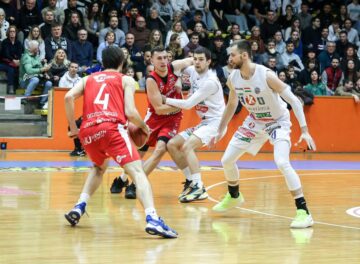 Українці за кордоном: Герун, Зотов, Крутоус, Мішула, Мироненко, Войналович 43