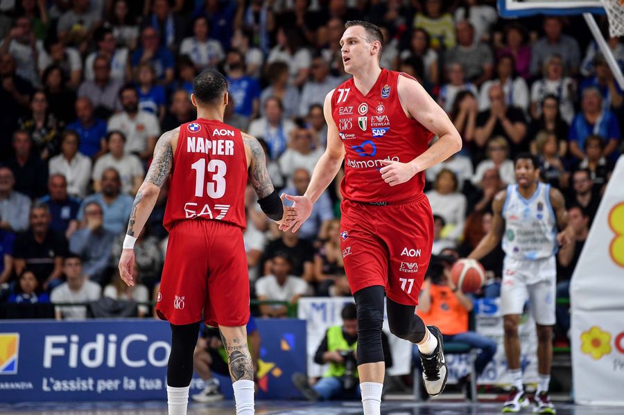 Чемпіонат Італії, 1/2 фіналу: результат матчу 1 червня 2 - basket.com.ua Чемпіонат Італії, 1/2 фіналу: результат матчу 1 червня 1 - basket.com.ua