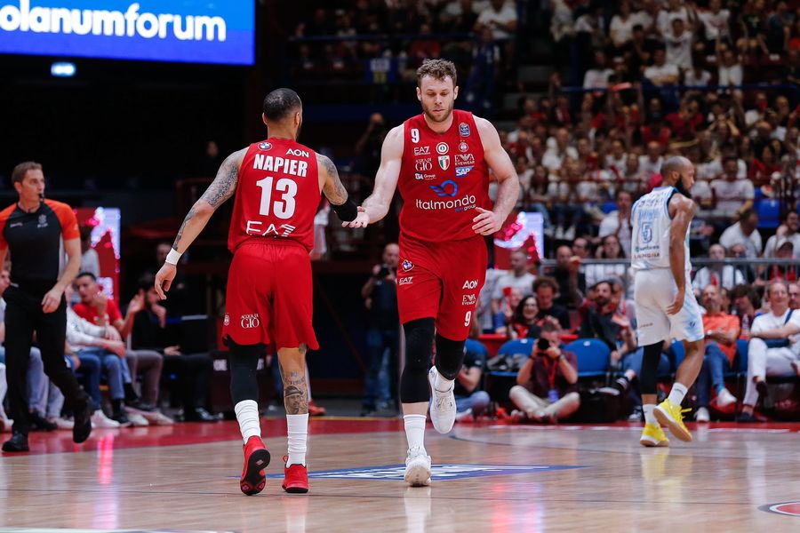 Чемпіонат Італії, 1/2 фіналу: результат матчу 27 травня 2 - basket.com.ua Чемпіонат Італії, 1/2 фіналу: результат матчу 27 травня 1 - basket.com.ua