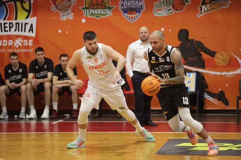 Екс-легіонер "Кривбасу" підсилив команду з Чорногорії 2 - basket.com.ua Екс-легіонер "Кривбасу" підсилив команду з Чорногорії 1 - basket.com.ua