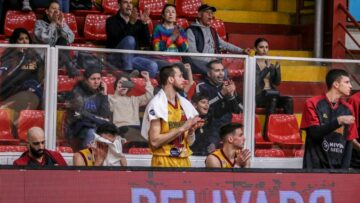 Українці за кордоном: Мішула дебютував за "Керавнос", Бринюк 53 - basket.com.ua