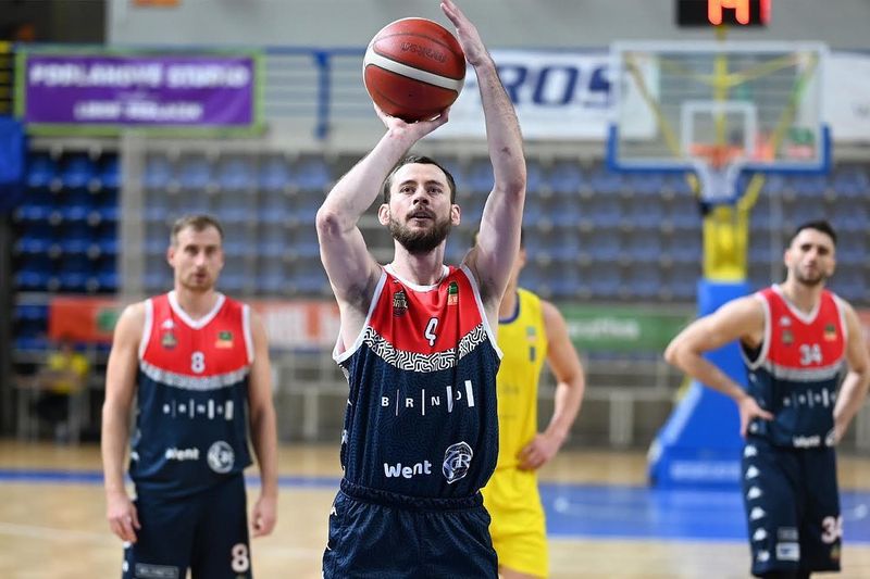 Українці за кордоном: Мішула, Ковальов, Сахнюк 2 - basket.com.ua Українці за кордоном: Мішула, Ковальов, Сахнюк 1 - basket.com.ua