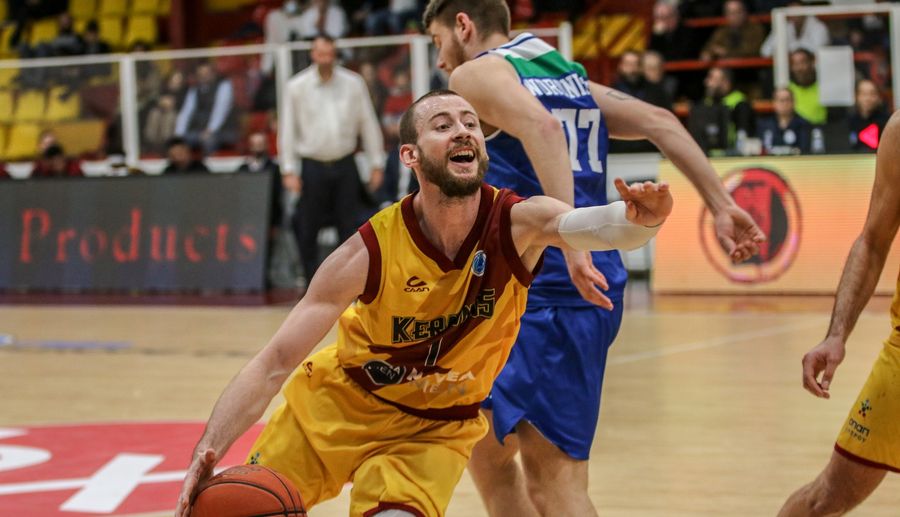 Українці за кордоном: Мішула, Шундель, Шевченко, Шорсткий, Ягупова 1 - basket.com.ua