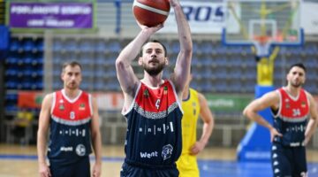 Слем-данк від Олександра Мішули увійшов у топ-8 моментів чемпіонату Чехії за листопад 27 - basket.com.ua