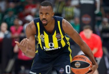 Ветеран "Фенербахче" висловився про приїзд зіркового брата з НБА в Абу-Дабі заради підтримки 25