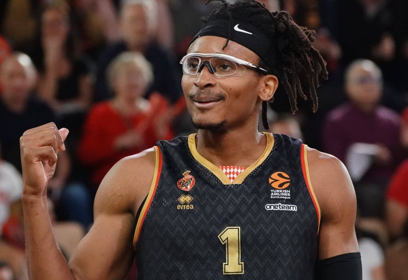 Колишній форвард "Сакраменто" та "Монако" підсилить "Басконію" 2 - basket.com.ua Колишній форвард "Сакраменто" та "Монако" підсилить "Басконію" 1 - basket.com.ua
