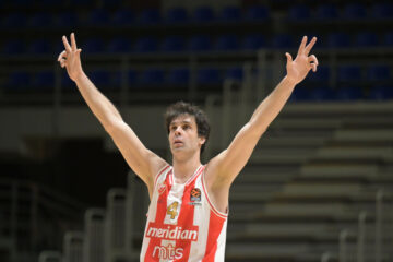 "Црвена Звєзда" продовжила контракт з легендою Євроліги 23 - basket.com.ua