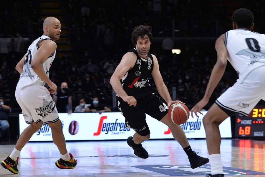 "Віртус" замінить Мілоша Теодосіча лідером "Ховентуда" 2 - basket.com.ua "Віртус" замінить Мілоша Теодосіча лідером "Ховентуда" 1 - basket.com.ua