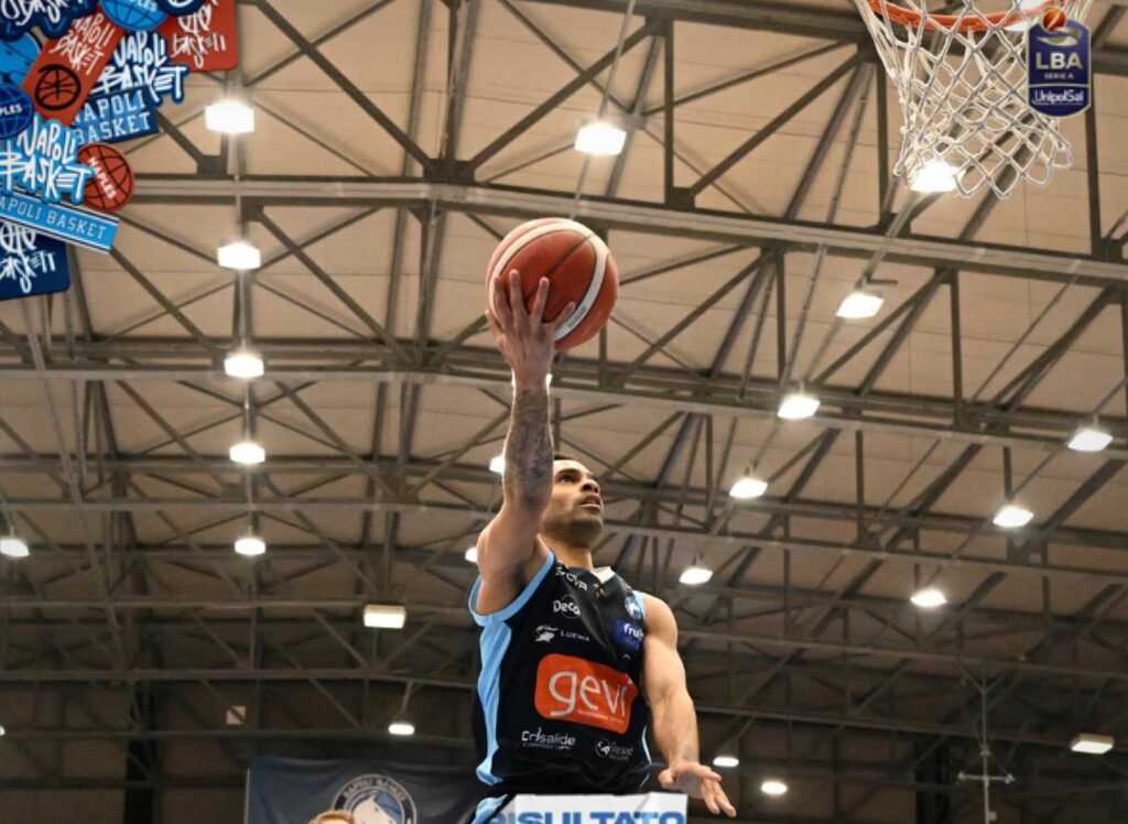 Чемпіонат Італії, 29-й тур: результат матчу 29 квітня 2 - basket.com.ua Чемпіонат Італії, 29-й тур: результат матчу 29 квітня 1 - basket.com.ua