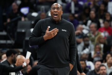 Головний тренер "Сакраменто": "Олексій Лень був неймовірним сьогодні. Фантастична гра" 35