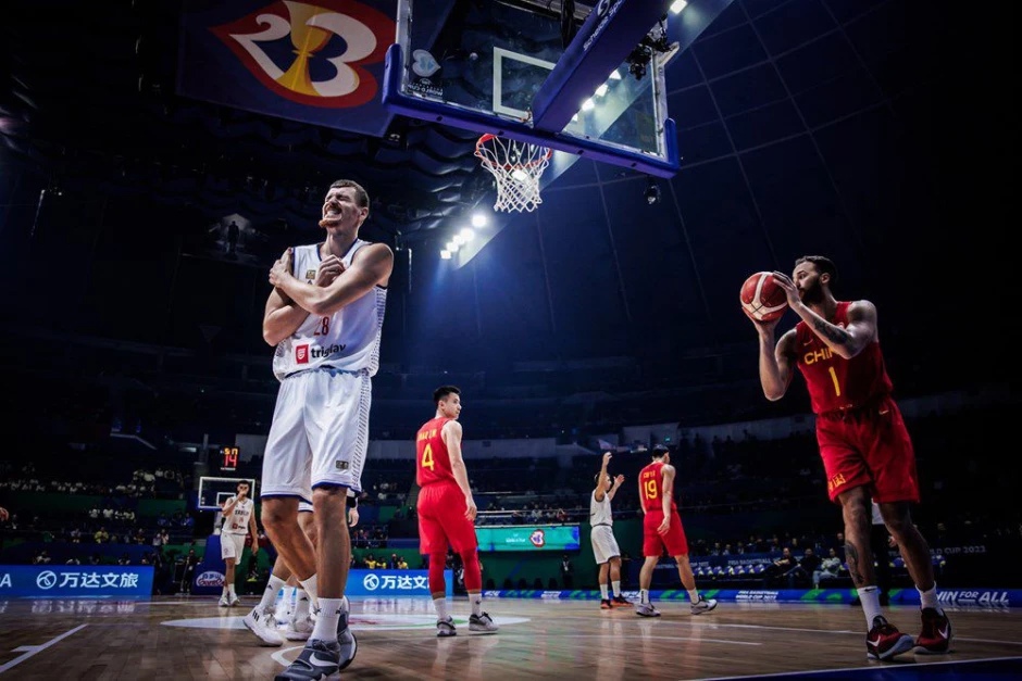 Гравець збірної Сербії втратив нирку на ЧС-2023 2 - basket.com.ua Гравець збірної Сербії втратив нирку на ЧС-2023 1 - basket.com.ua