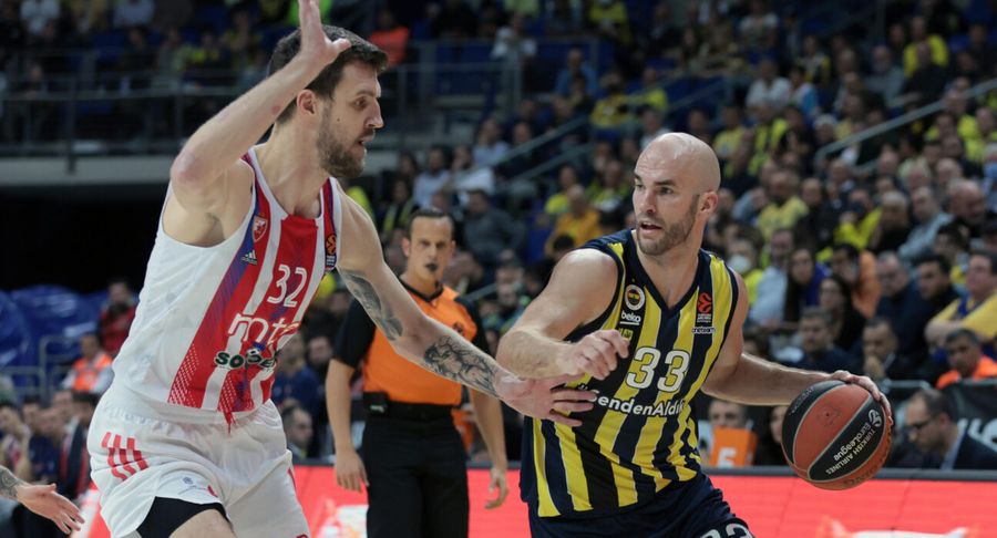 "Олімпіакос" проявляє інтерес до Ніка Калатеса та лідера "Пезаро" 1 - basket.com.ua