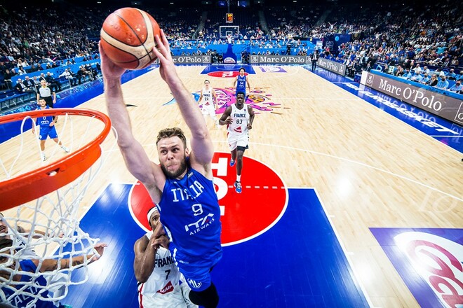 Форвард збірної Італії розкритикував роботу рефері на Євробаскеті 2 - basket.com.ua Форвард збірної Італії розкритикував роботу рефері на Євробаскеті 1 - basket.com.ua