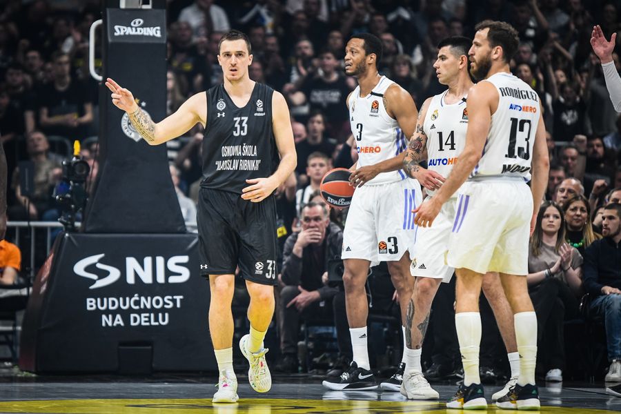 Євроліга, 1/4 фіналу: результати матчів 4 травня 2 - basket.com.ua Євроліга, 1/4 фіналу: результати матчів 4 травня 1 - basket.com.ua