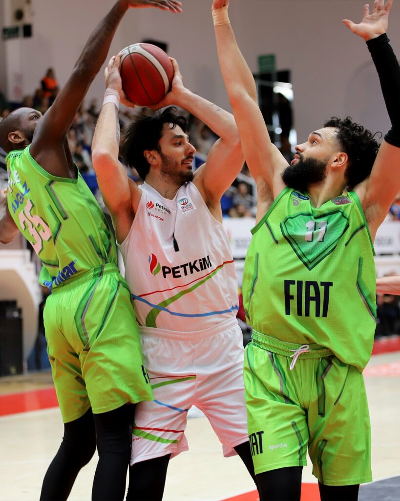 Чемпіонат Туреччини, 27-й тур: результати матчів 29 квітня 2 - basket.com.ua Чемпіонат Туреччини, 27-й тур: результати матчів 29 квітня 1 - basket.com.ua
