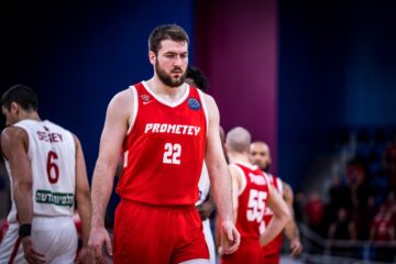 В’ячеслав Петров продовжить кар'єру в Азії 27