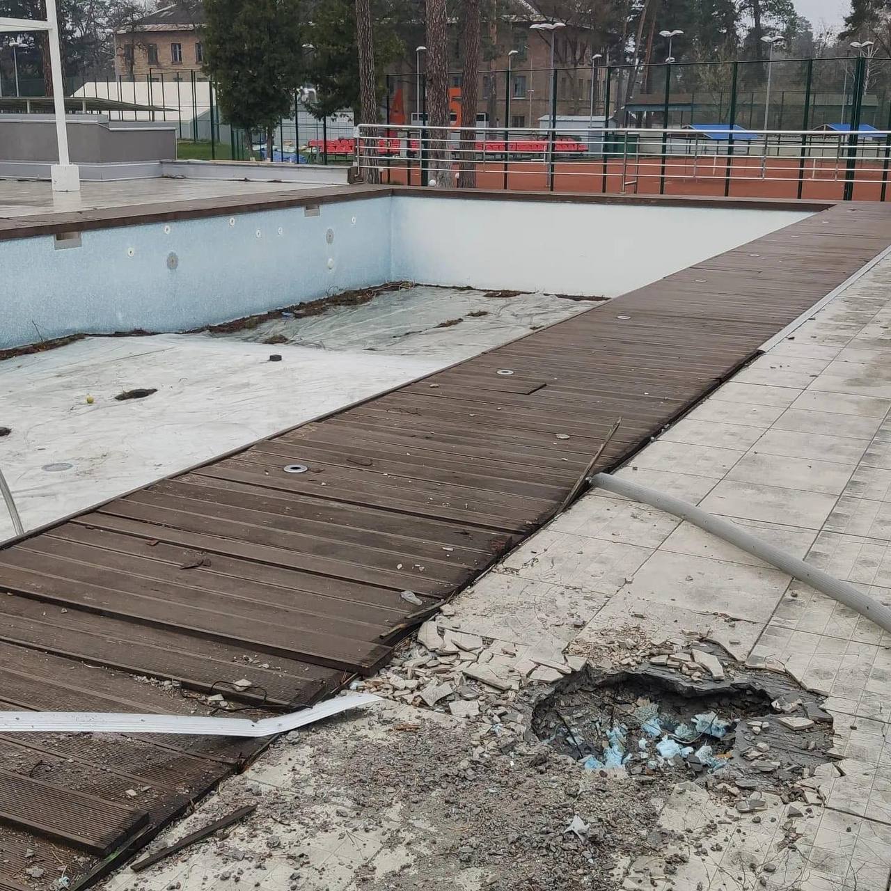 <strong>Російські окупанти зруйнували базу під Києвом, де тренувались баскетбольні збірні: фото</strong> 5 - basket.com.ua