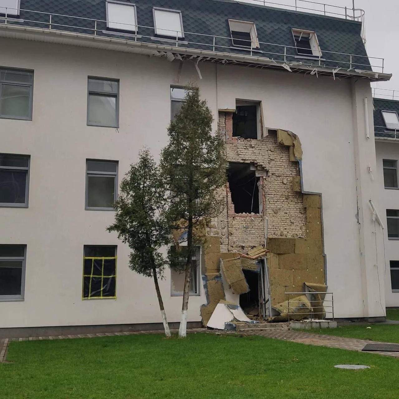 <strong>Російські окупанти зруйнували базу під Києвом, де тренувались баскетбольні збірні: фото</strong> 9 - basket.com.ua