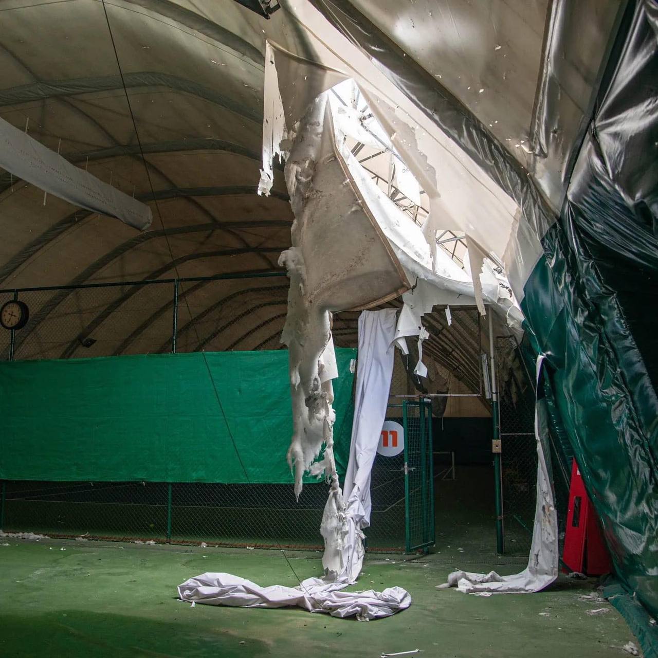 <strong>Російські окупанти зруйнували базу під Києвом, де тренувались баскетбольні збірні: фото</strong> 18 - basket.com.ua <strong>Російські окупанти зруйнували базу під Києвом, де тренувались баскетбольні збірні: фото</strong> 17 - basket.com.ua