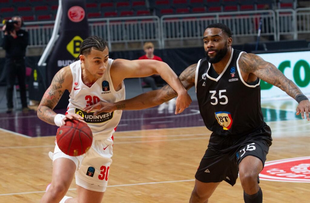 Два гравці збірної України зазнали пошкоджень в матчах єврокубків 2 - basket.com.ua Два гравці збірної України зазнали пошкоджень в матчах єврокубків 1 - basket.com.ua