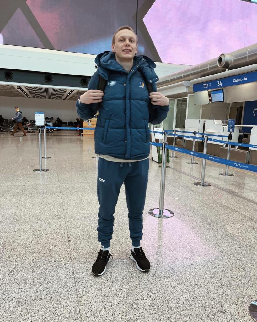 Відео переможного триочкового Зотова, який приніс "Будівельнику" перемогу над "Хапоелем Беер-Шевою" 1 - basket.com.ua