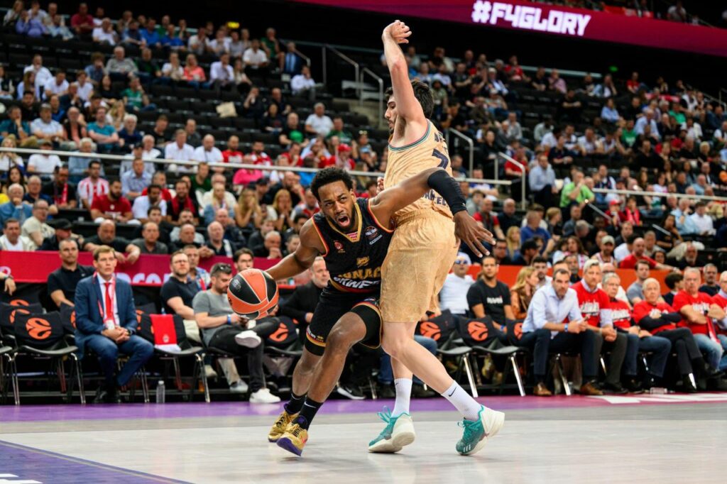 Євроліга: "Монако" обіграв "Барселону" в матчі за 3-е місце 2 - basket.com.ua Євроліга: "Монако" обіграв "Барселону" в матчі за 3-е місце 1 - basket.com.ua
