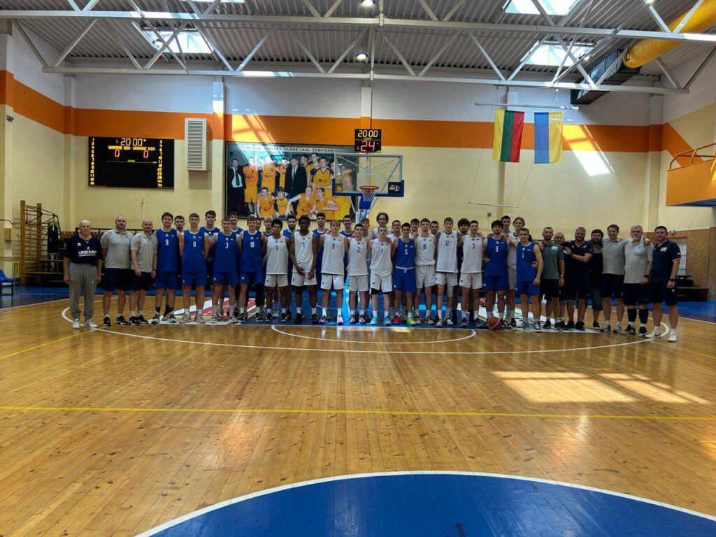 Молодіжна збірна України перемогла юнацьку в контрольному матчі 1 - basket.com.ua