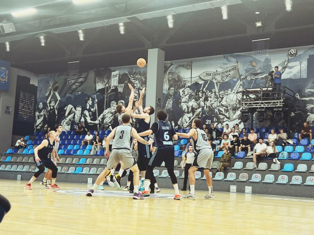 "Дніпро" обіграв "Будівельник" і виграв домашній підготовчий турнір 1