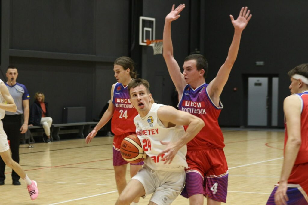 Вища ліга: результати матчів 10 листопада 2 - basket.com.ua Вища ліга: результати матчів 10 листопада 1 - basket.com.ua