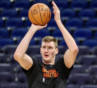 Дмитро Скапінцев зіграв свій другий матч в НБА 53 - basket.com.ua