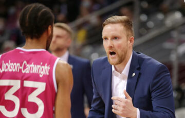 Збірну Фінляндії залишив ключовий фахівець. Його замінить рідний брат наставника "Мемфіса" 25