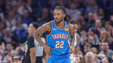 Чемпіон НБА зберіг у складі двох перспективних баскетболістів 37