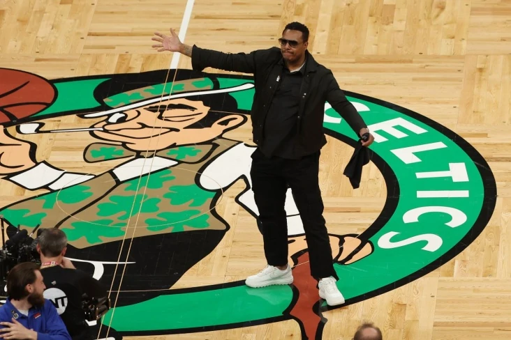 Легендарному Полу Пірсу висунули два кримінальні звинувачення. Йому загрожує 3 роки в'язниці 5