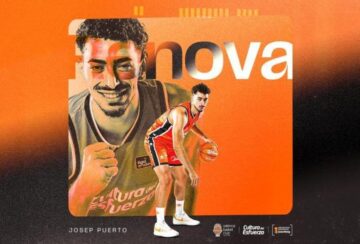 "Валенсія" продовжила контракт із капітаном - він грає за клуб з 2016 року 39