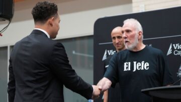 76-річний Грег Попович вперше за довгий час з'явився на публіці. Він почав роботу на новій посаді в НБА 23