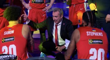 Ронен Гінзбург: "Для мене це була приголомшлива гра з точки зору тренера" 57