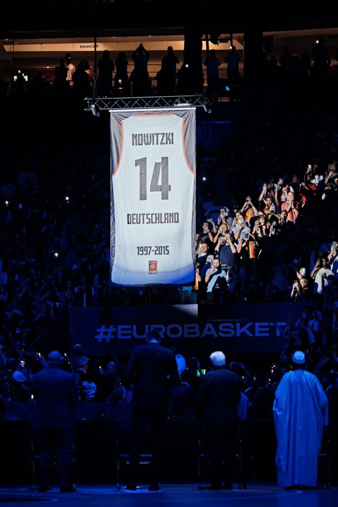 Збірна Німеччини вивела з обігу номер Дірка Новицькі 4 - basket.com.ua Збірна Німеччини вивела з обігу номер Дірка Новицькі 3 - basket.com.ua