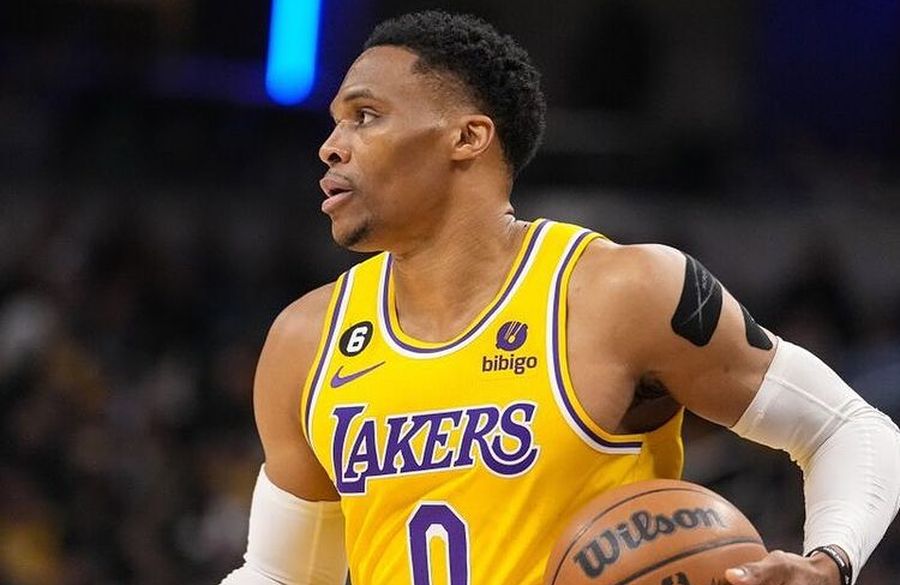 "Лейкерс" активно шукає команду для трейда Рассела Вестбрука 2 - basket.com.ua "Лейкерс" активно шукає команду для трейда Рассела Вестбрука 1 - basket.com.ua